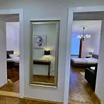 Rzeszowska 5 Apt. 3 *