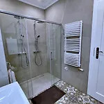 Rzeszowska 5 Apt. 3 * Kraków