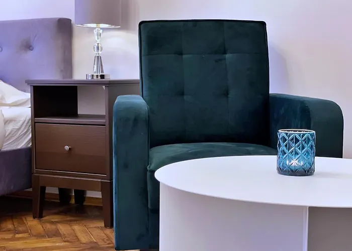 Rzeszowska 5 Apt. 3 * Kraków