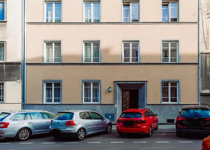 Rzeszowska 5 Apt. 3 * Kraków